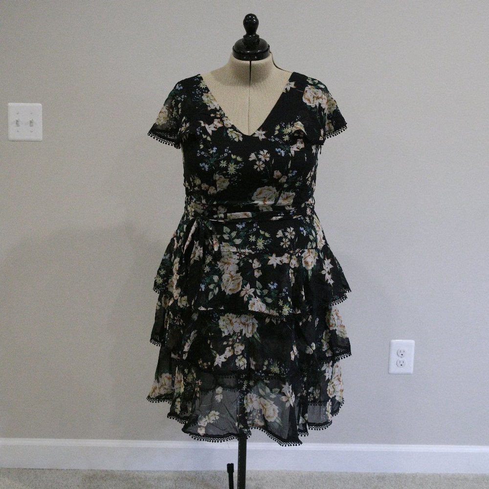 NWT City Chic Floral Garden Dress